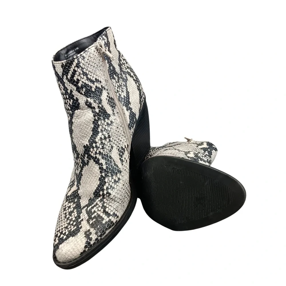 Madden Girl Snakeskin Print Ankle‎ Boots Black Heel Side Zip Size 9.5M